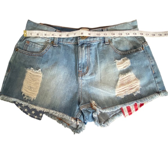 Fifty Street Womens Denim Shorts Patriotic Stars And Stripes 4th of July ￼large - Picture 6 of 8